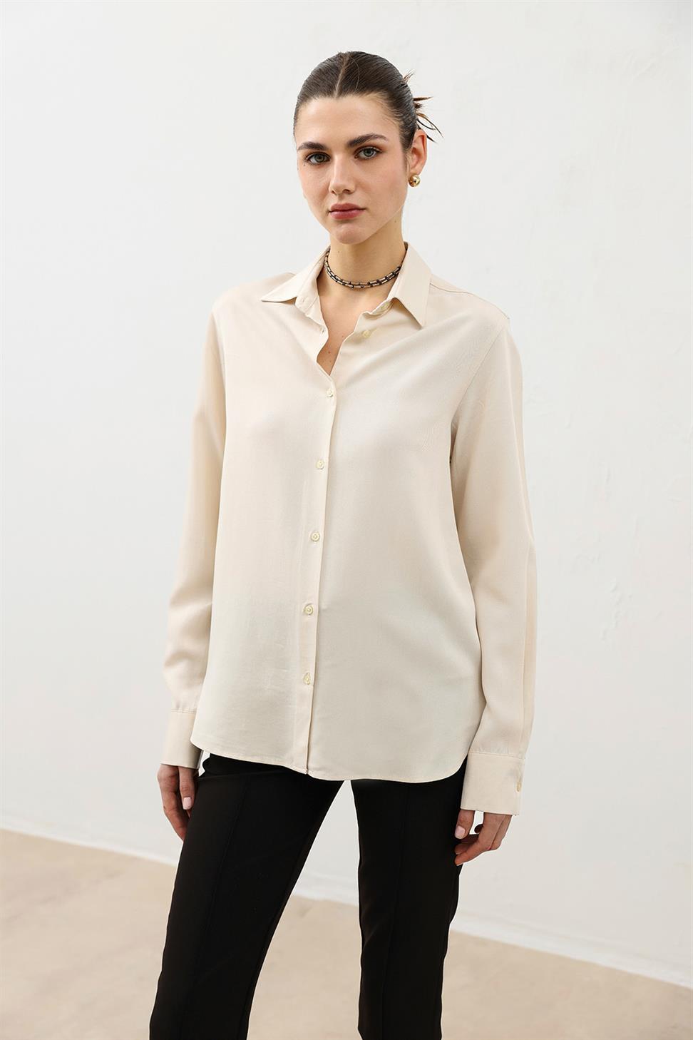 قميص نسائي فاخر