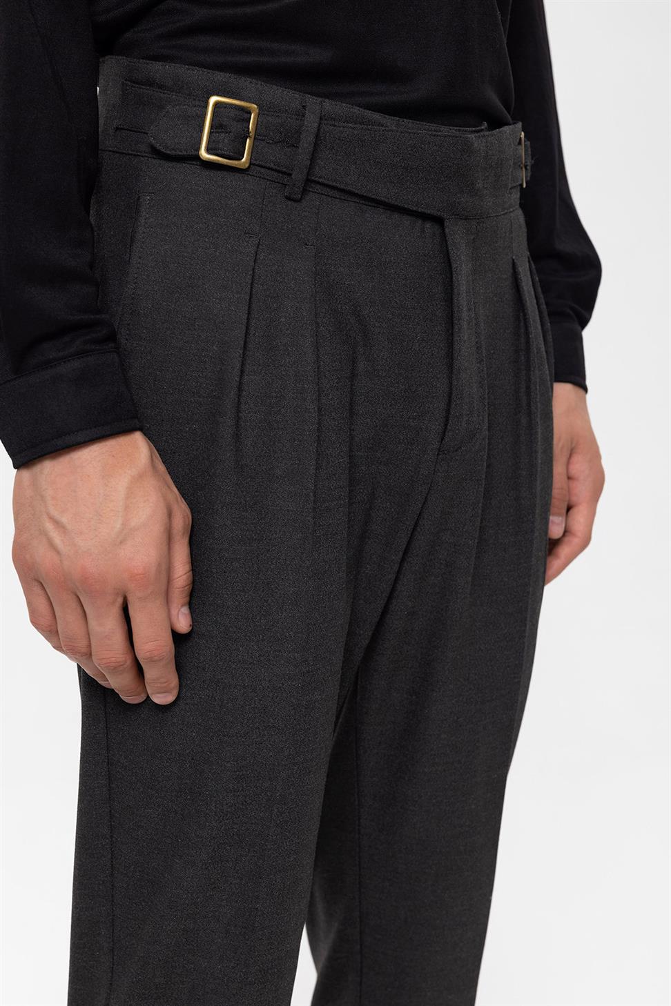 مشبك مفصل سراويل مطوي للرجال