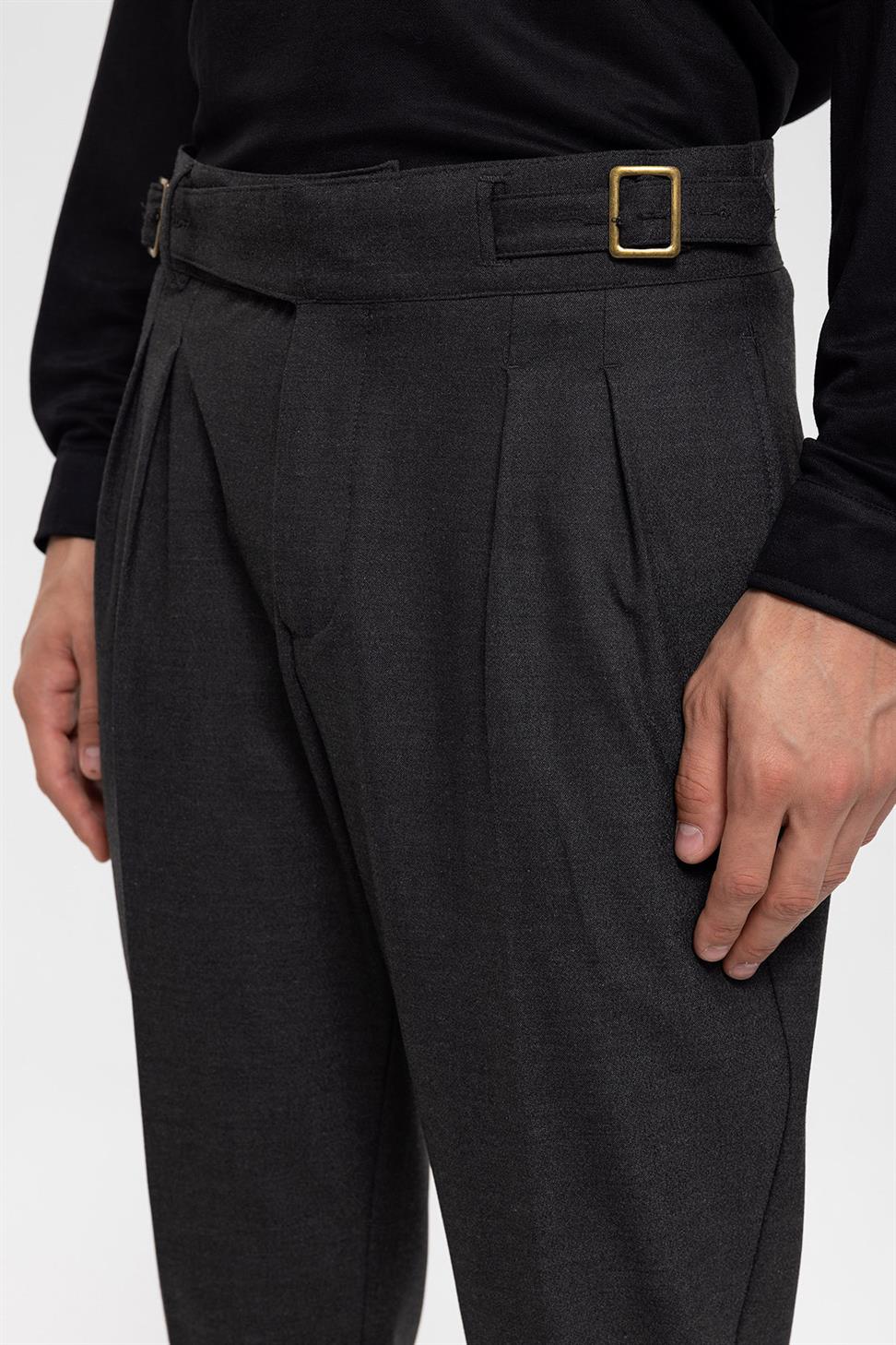 مشبك مفصل سراويل مطوي للرجال