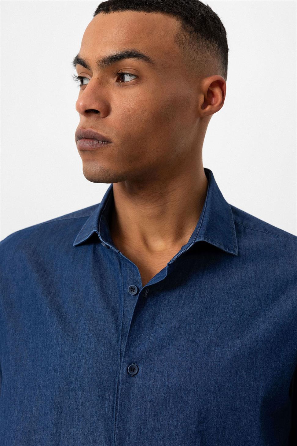 قميص جينز رجالي بأكمام طويلة