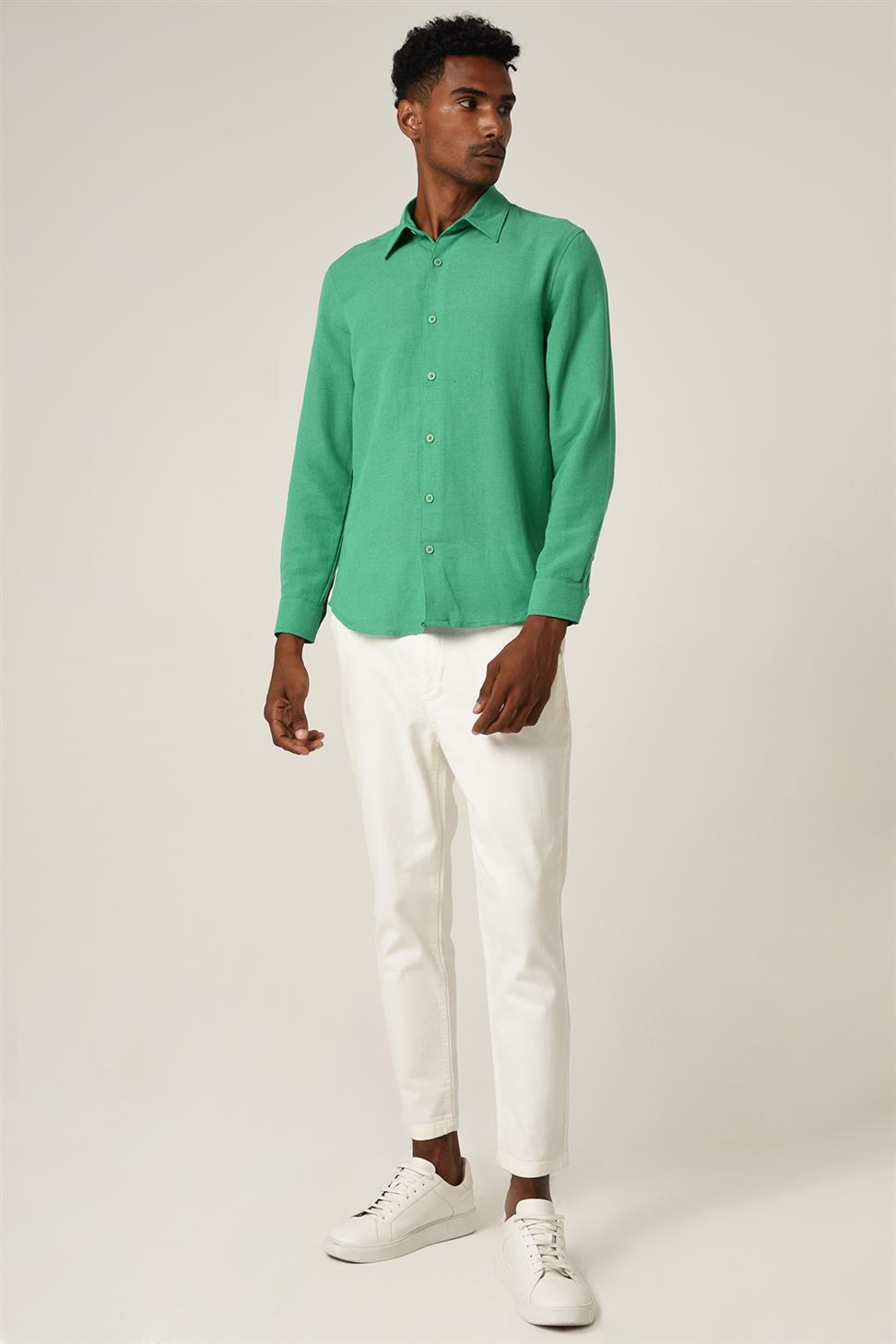 قميص كتان بأكمام طويلة