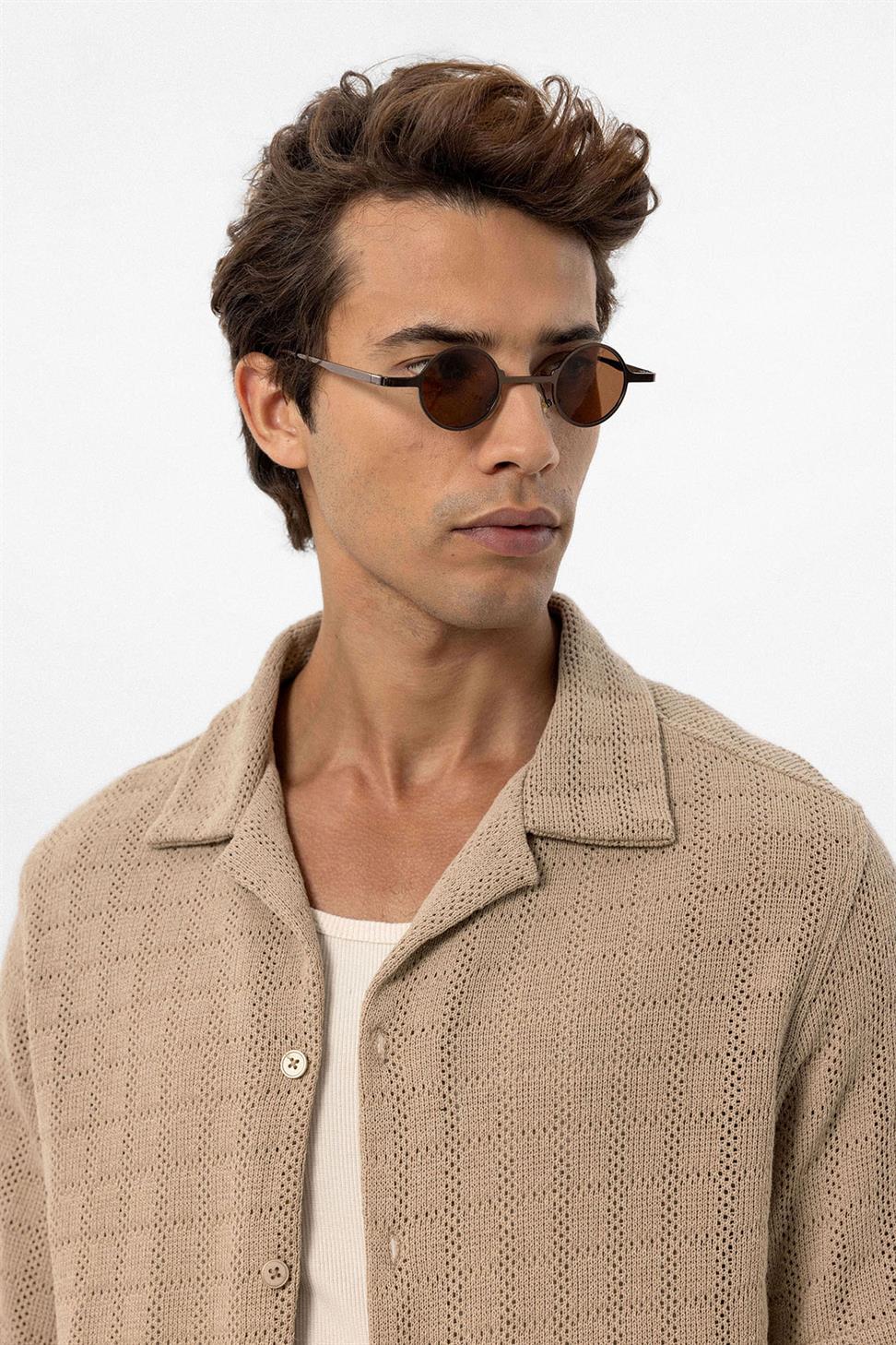 قميص رجالي بياقة أباتشي محبوك مربع الشكل