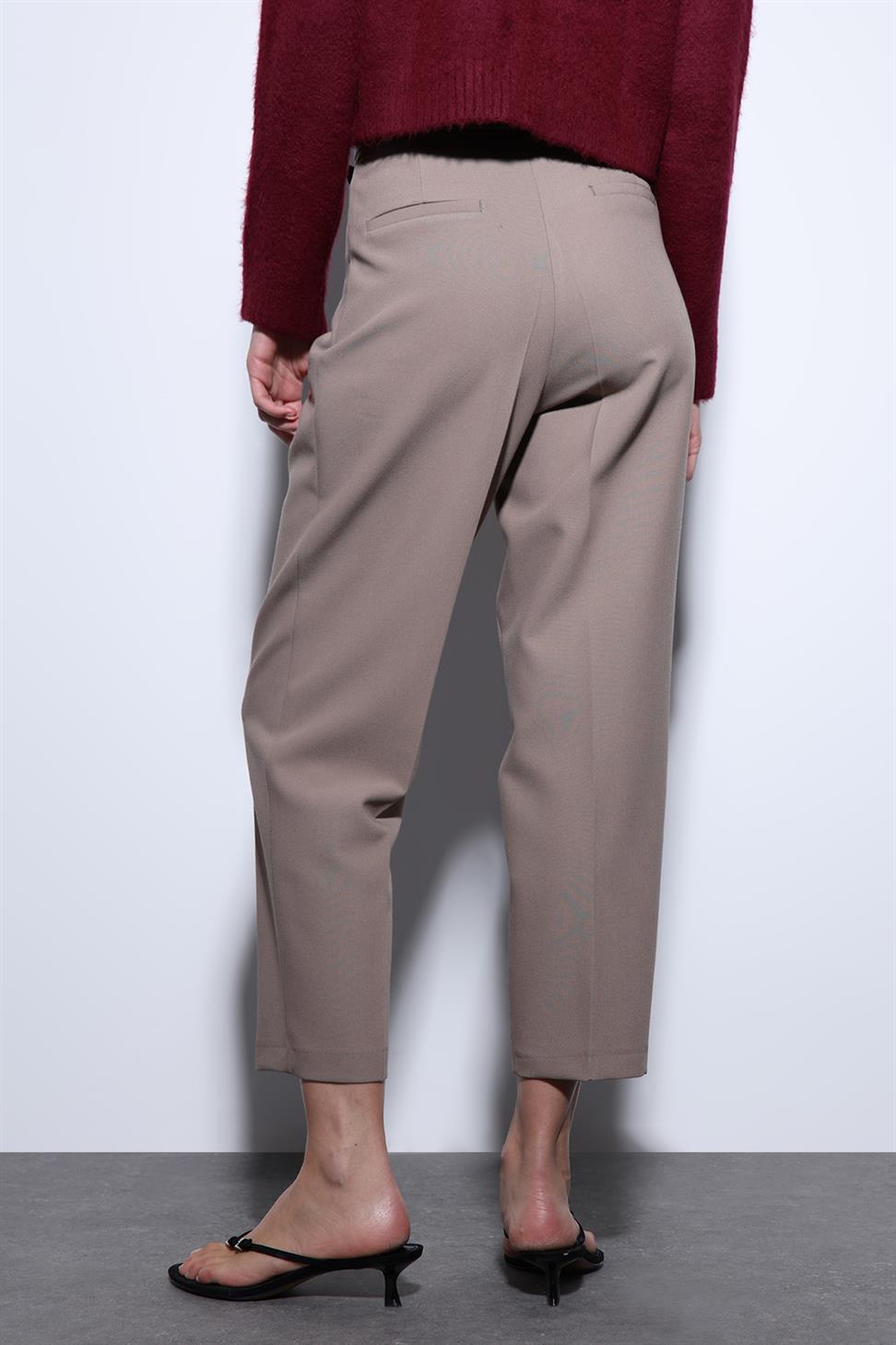 بنطلون نسائي بجيوب