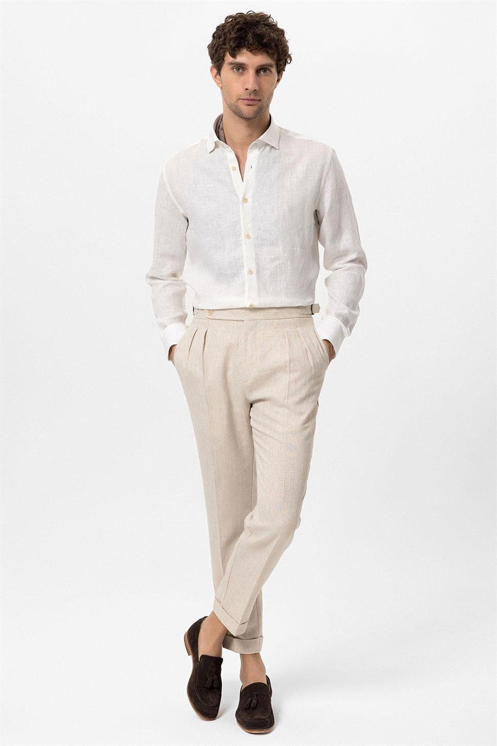 قميص رجالي من الكتان بنسبة 100% بأزرار الياقة