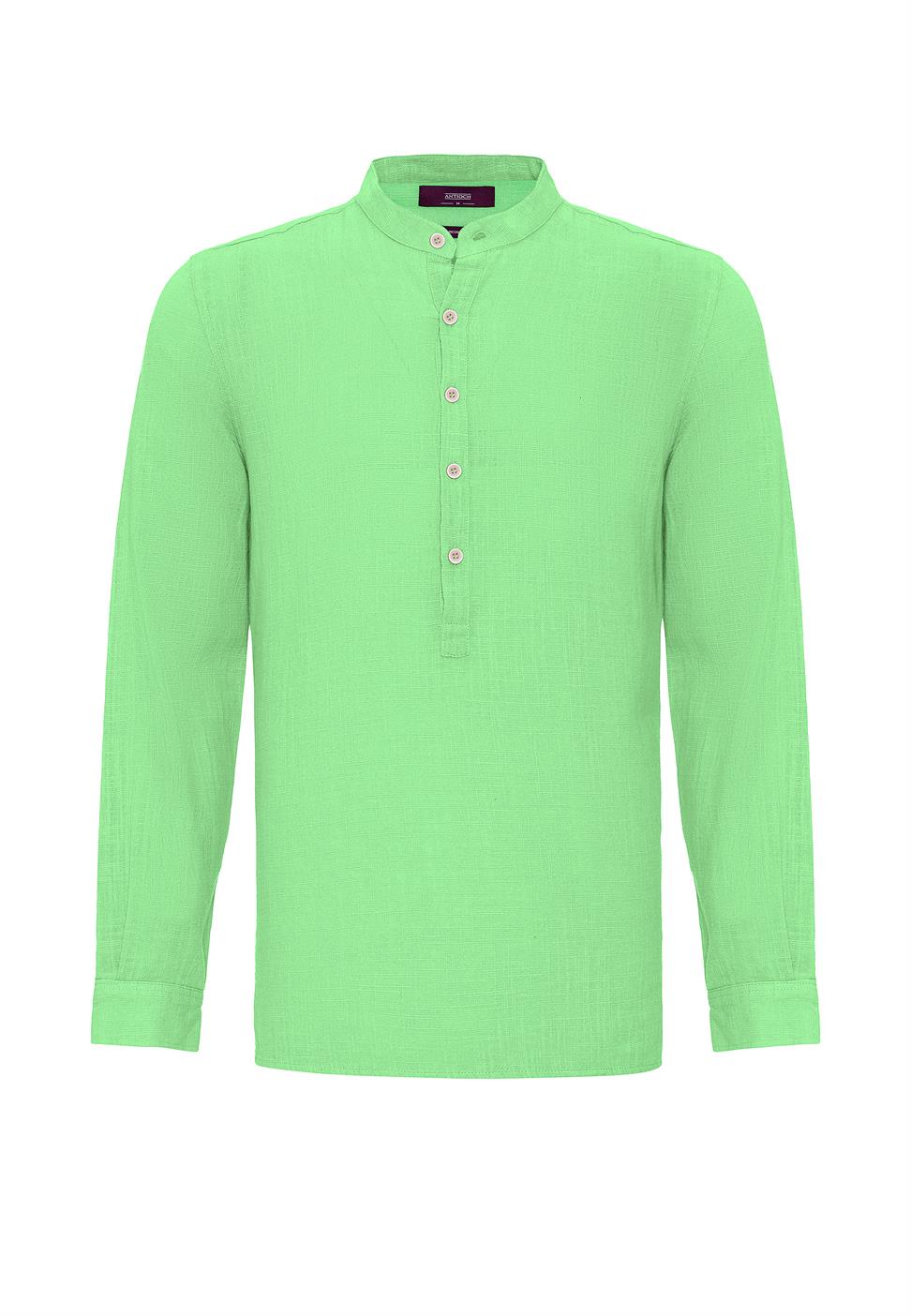 قميص رجالي ذو ياقة القاضي بإغلاق نصف بات