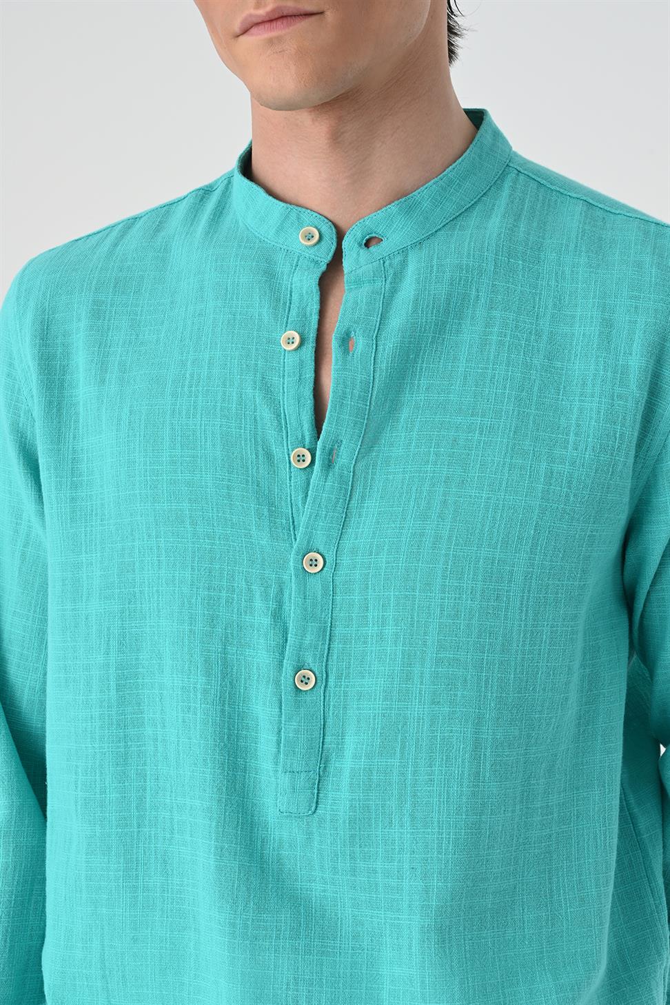 قميص رجالي ذو ياقة القاضي بإغلاق نصف بات