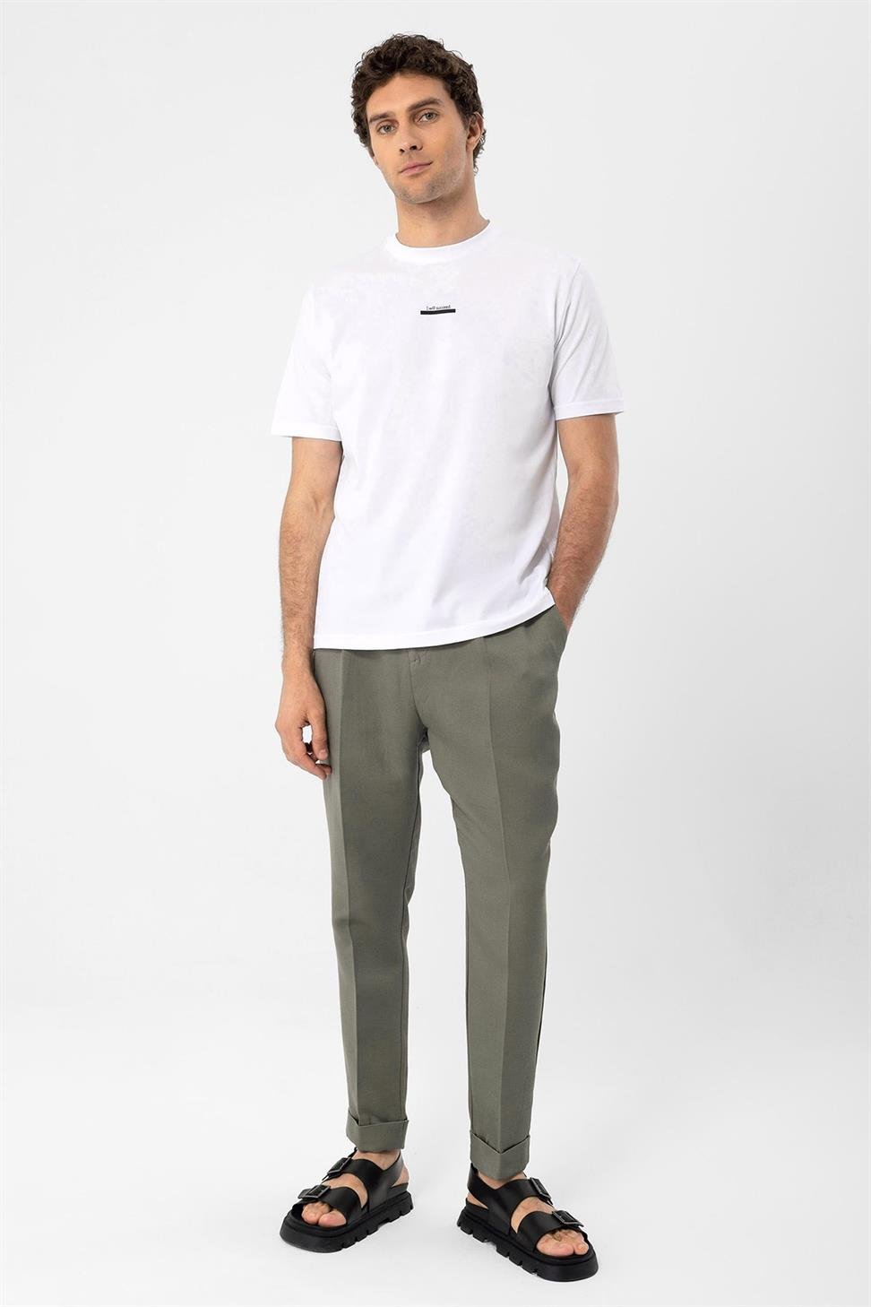 نص مفصل الرجال تي شيرت