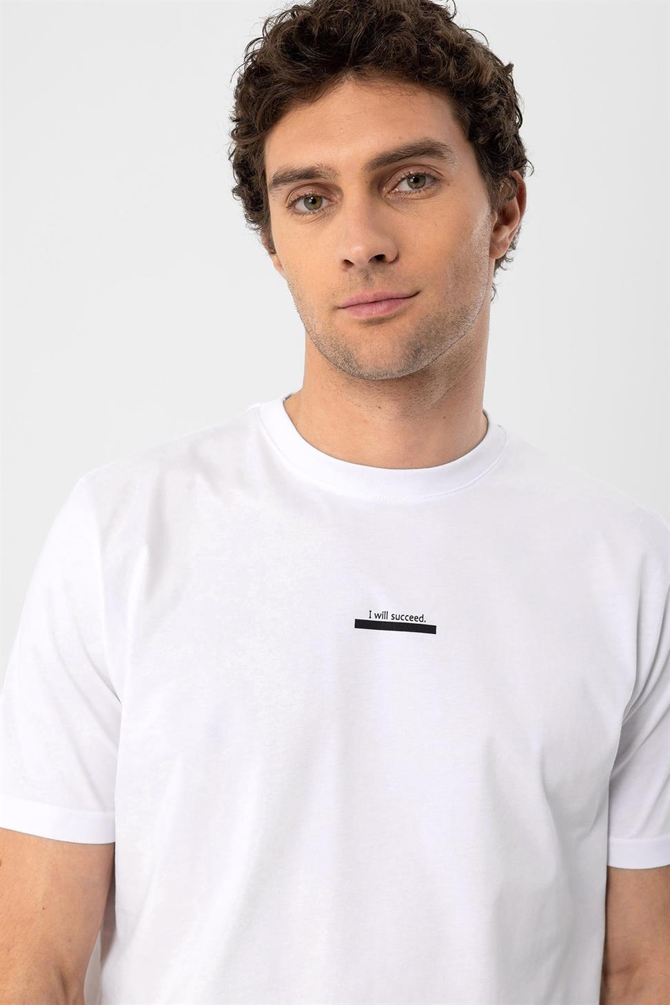 نص مفصل الرجال تي شيرت