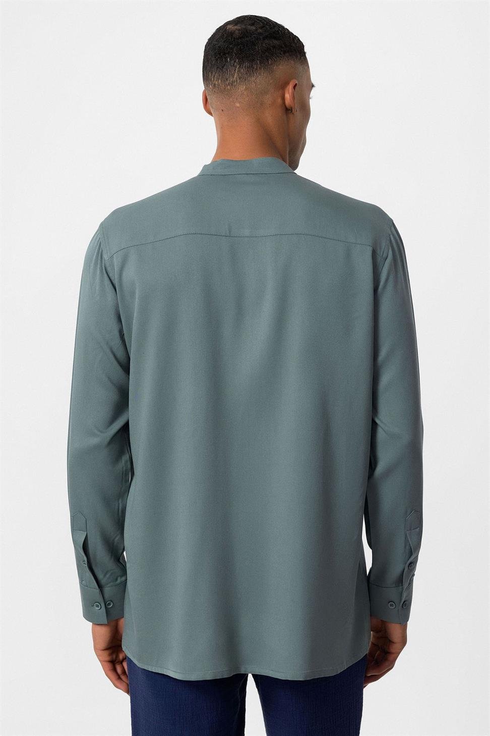 قميص رجالي بياقة القاضي بياقة عادية