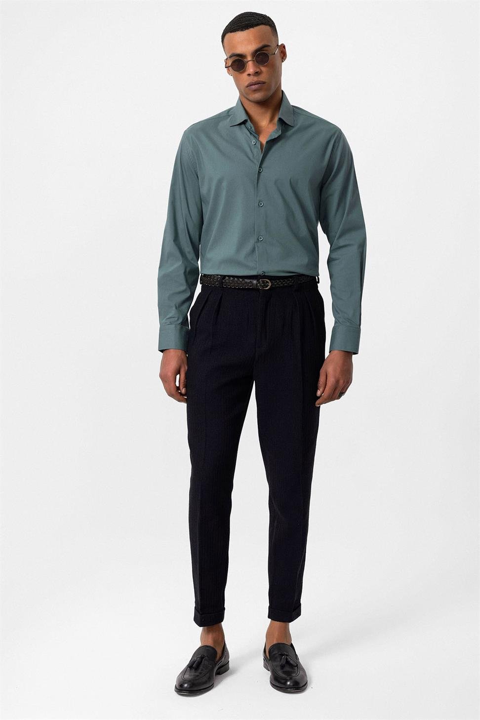 قميص رجالي كلاسيكي بقصة ضيقة كلاسيكية