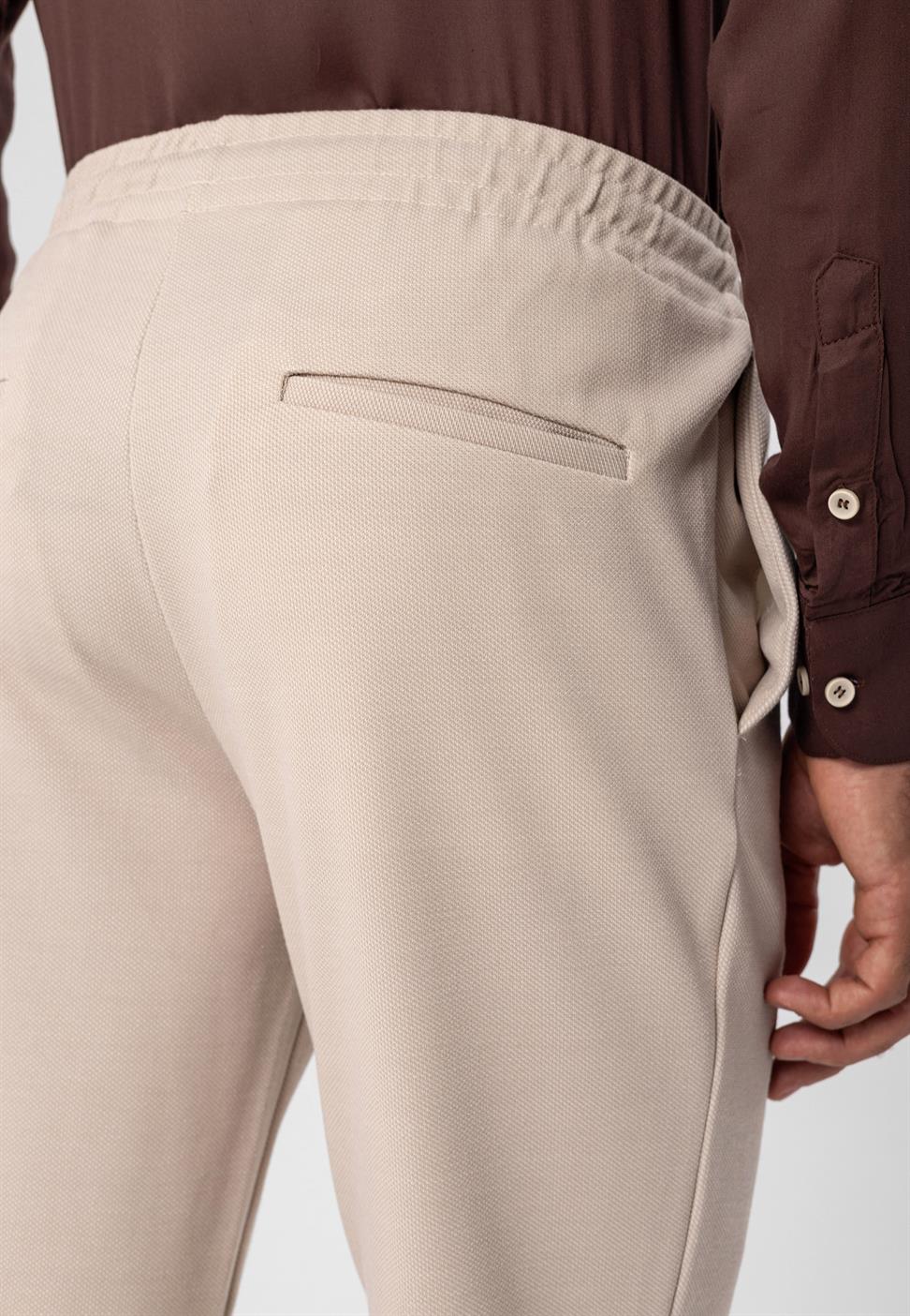 بنطلون رجالي برباط عالي الخصر