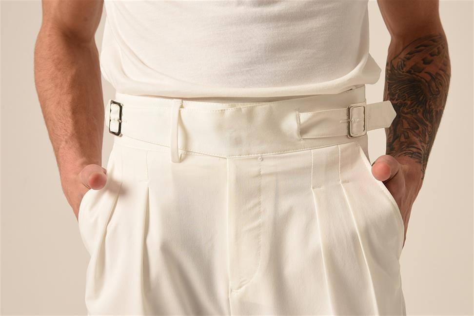 Antioch Beyaz Yüksek Bel (Boyfriend) Çift Toka Kemerli Pileli Kumaş Pantolon