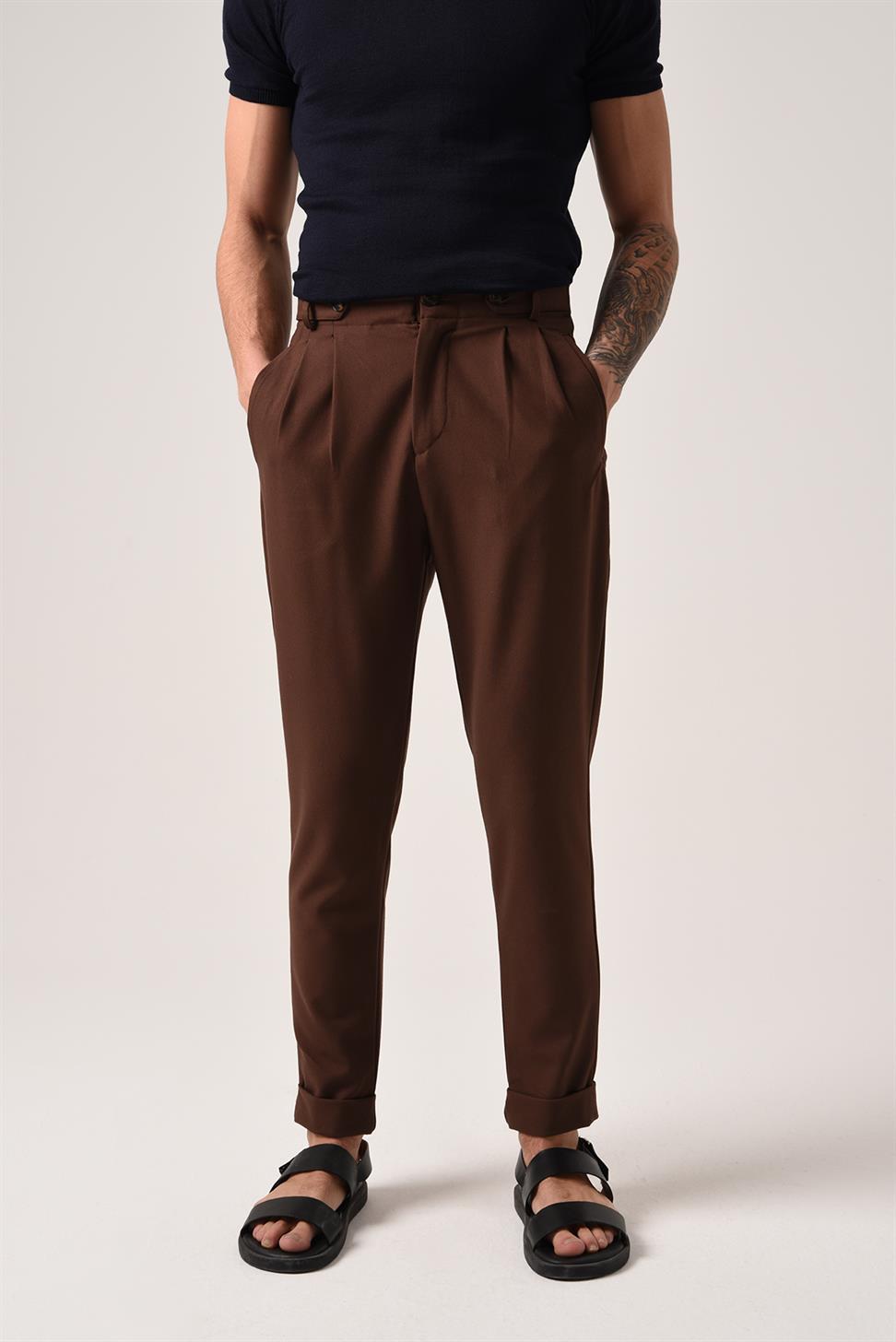 بنطلون قماش عالي الخصر (صديقها) مطوي