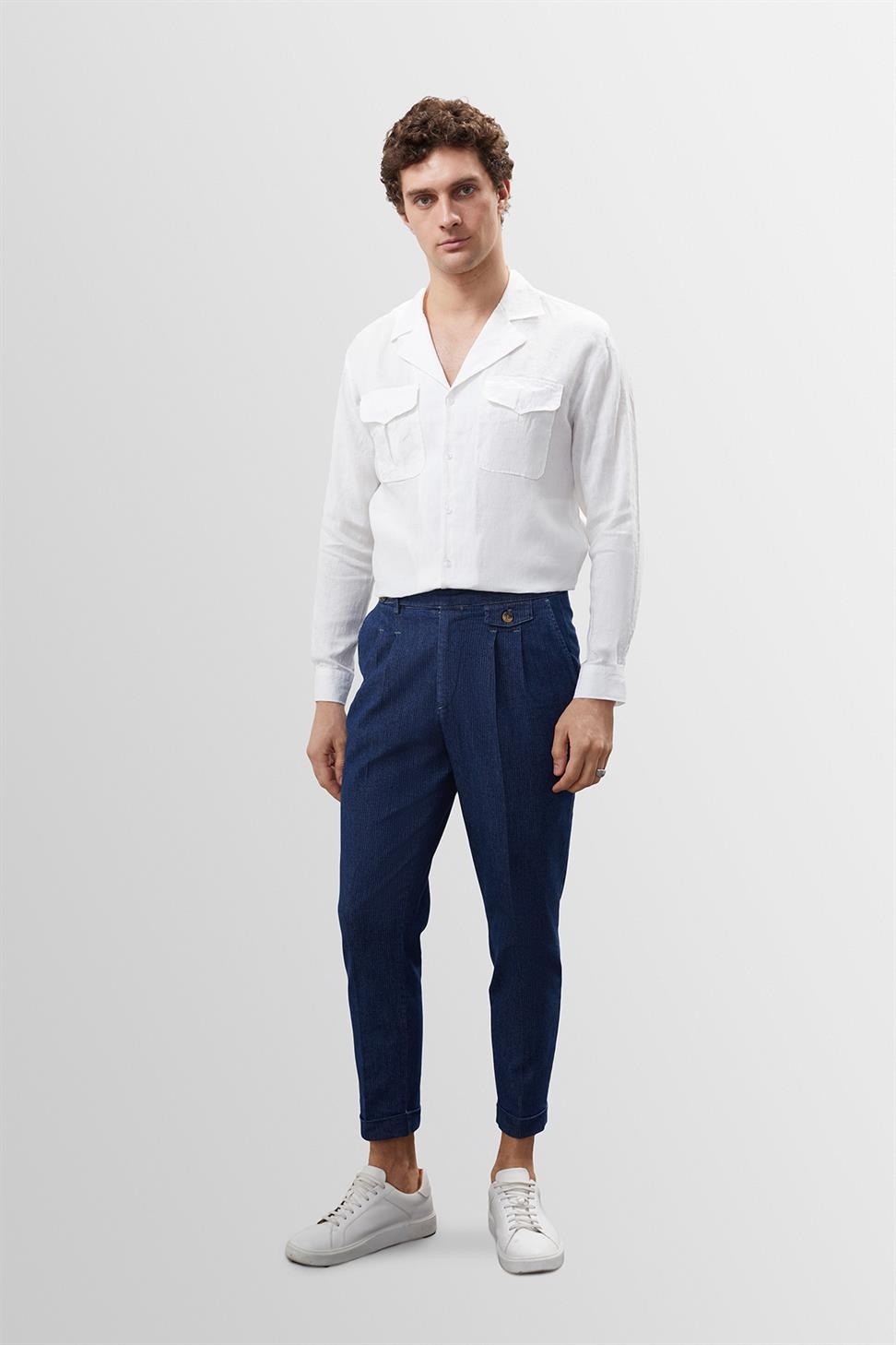 High Waist (Boyfriend) Side Buckled Belt Detail Pleated Jeans