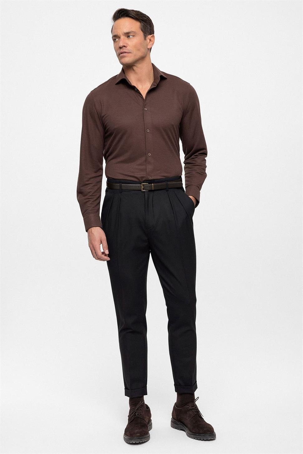 بنطلون عالي الخصر بحزام