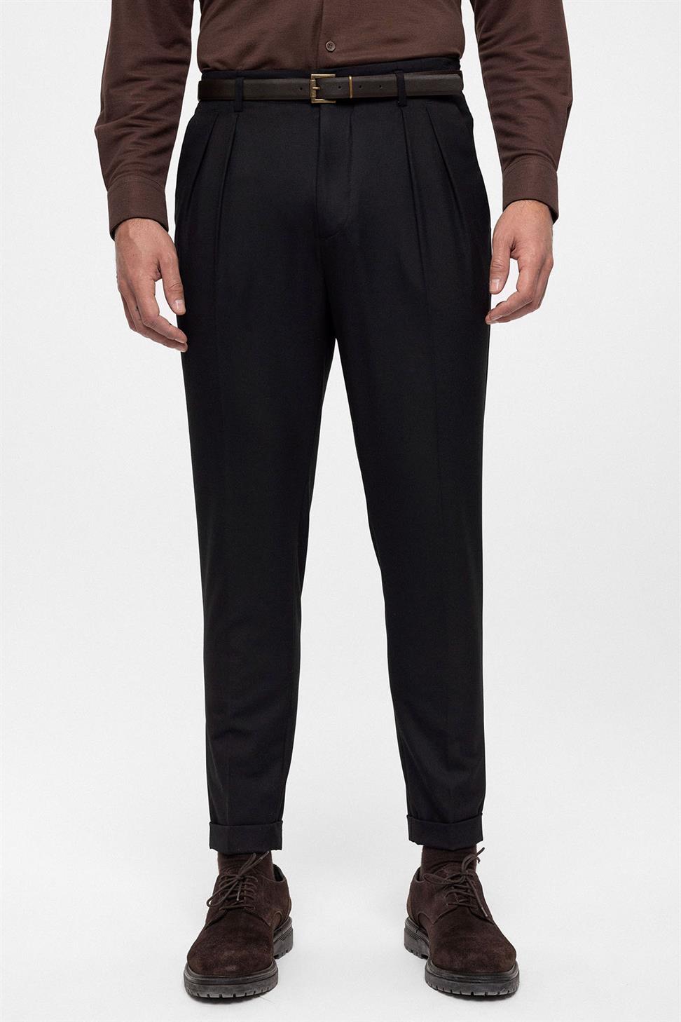 بنطلون عالي الخصر بحزام