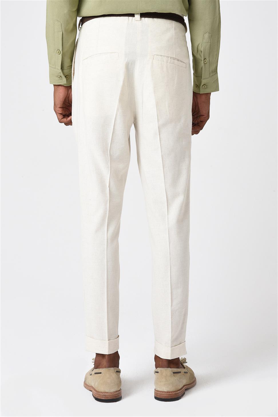 بنطلون كتان مطوي بحزام خصر عالي