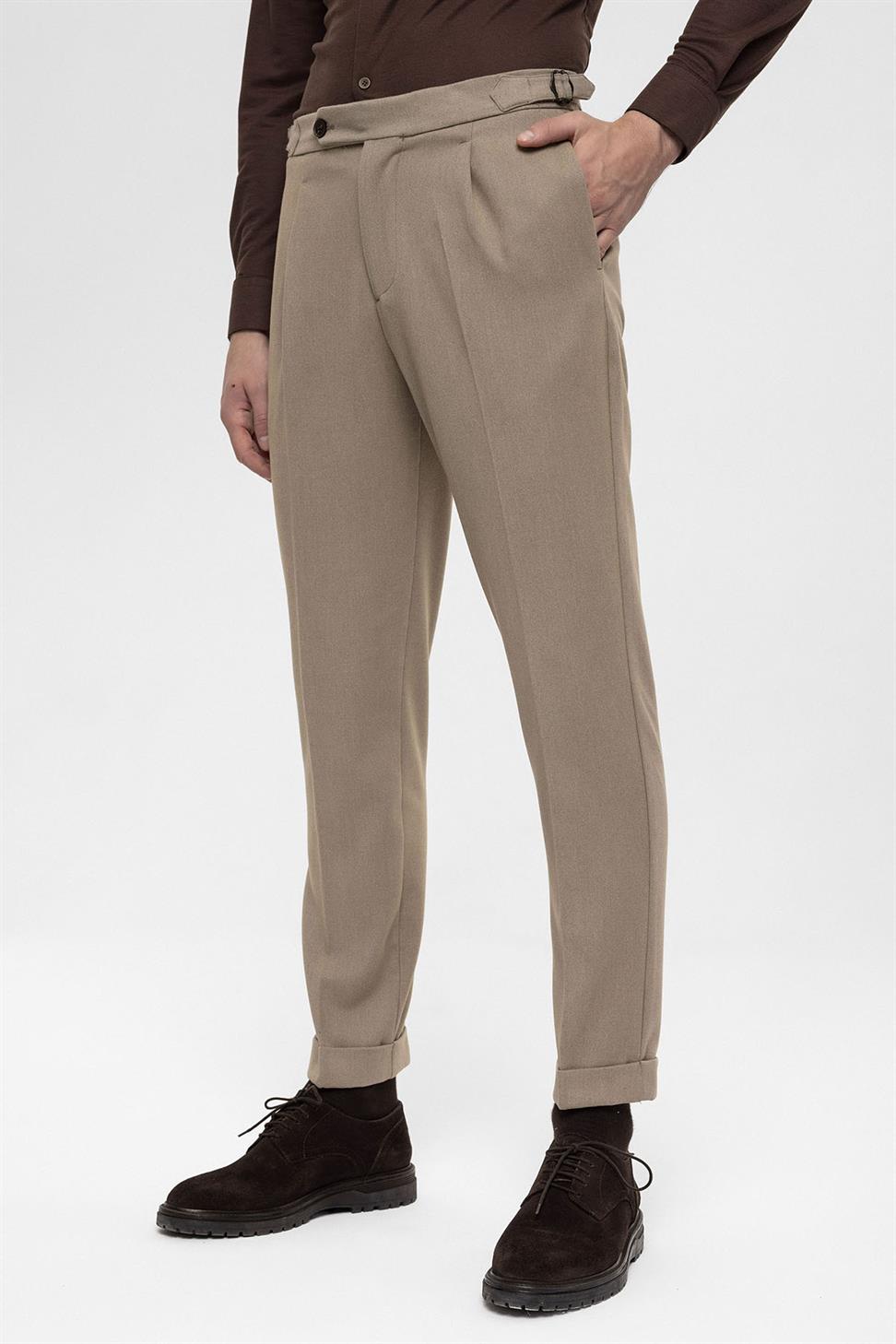 بنطلون رجالي عالي الخصر مطوي