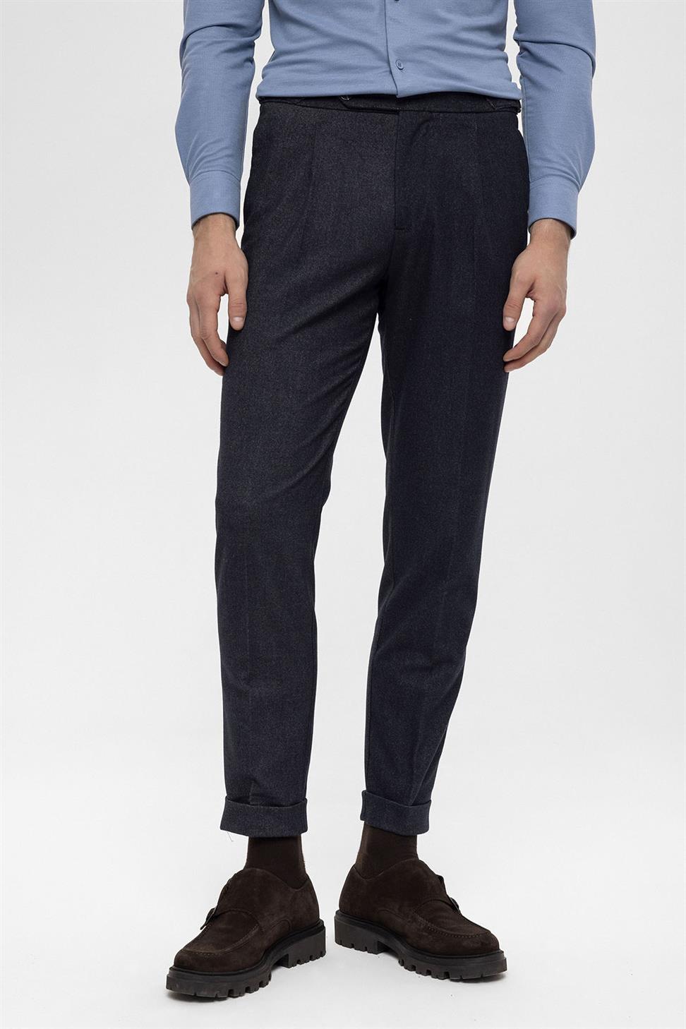 بنطلون رجالي عالي الخصر مطوي