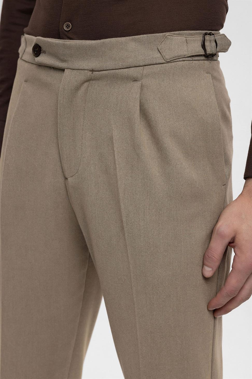 بنطلون رجالي عالي الخصر مطوي