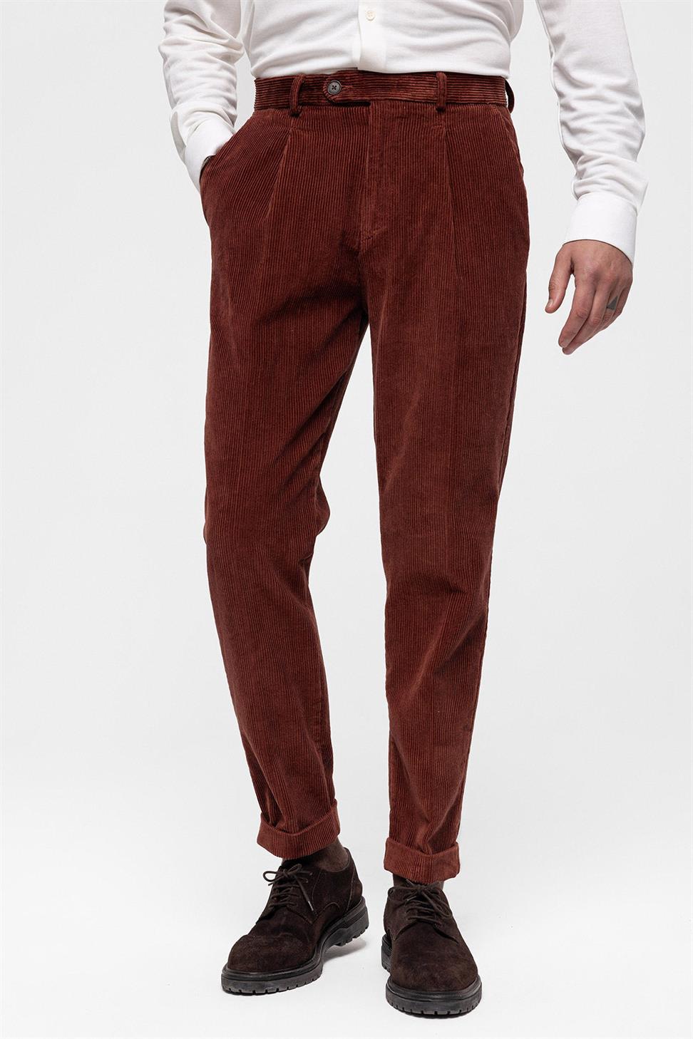 بنطلون مخملي عالي الخصر مطوي للرجال