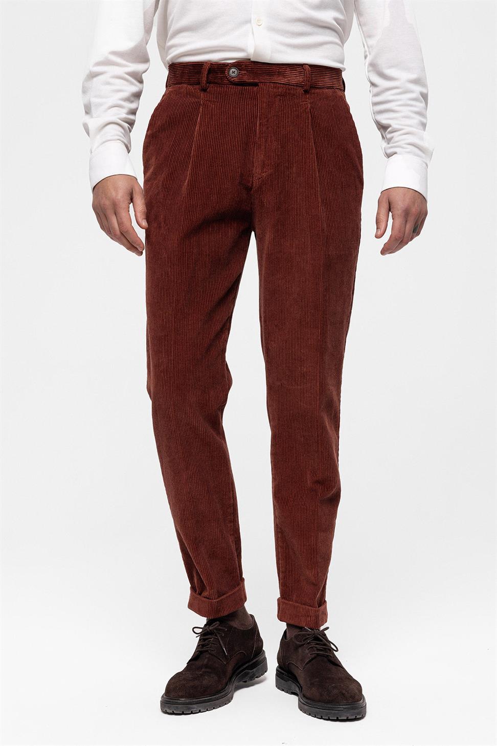 بنطلون مخملي عالي الخصر مطوي للرجال