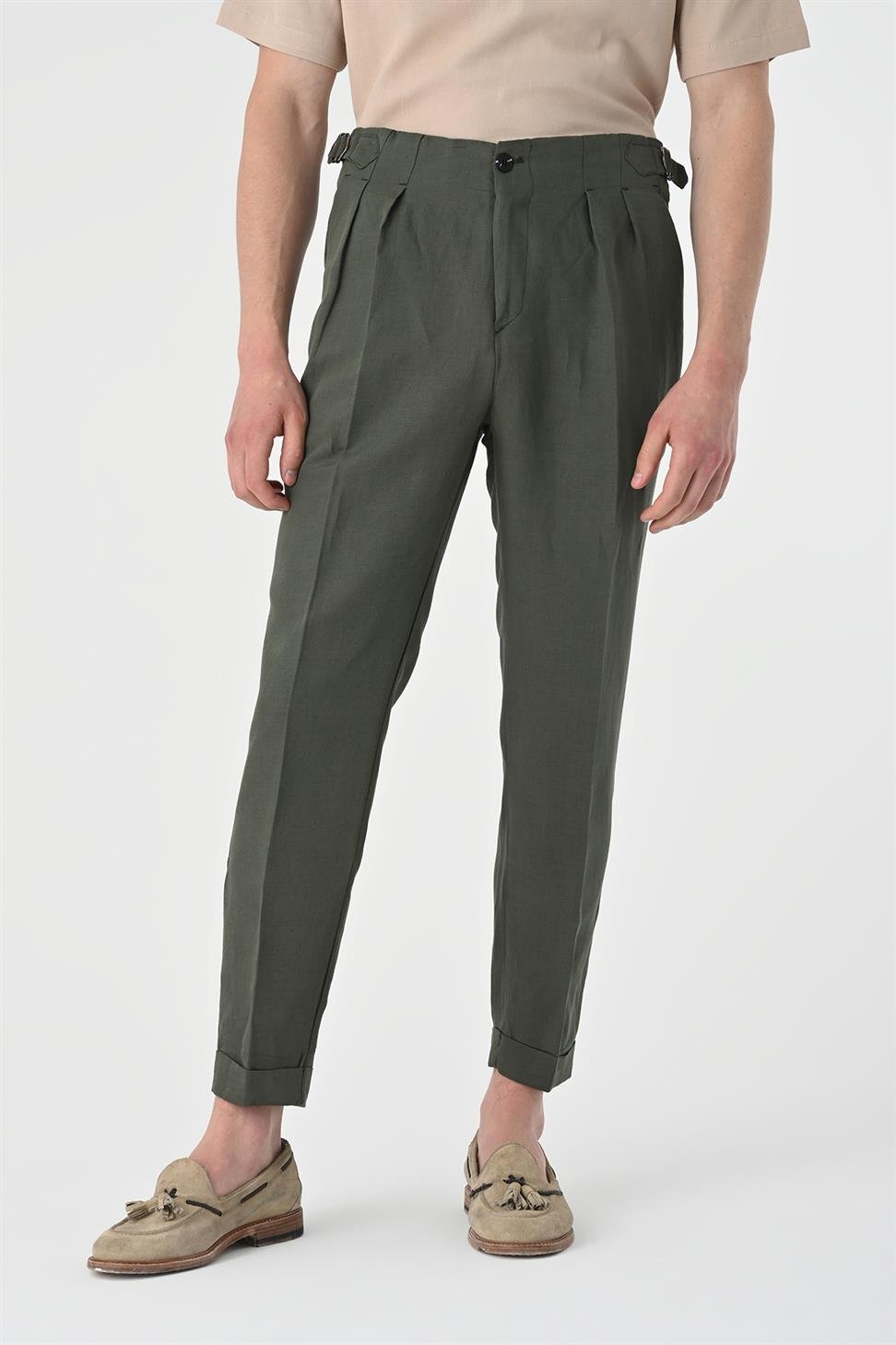 بنطلون كتان عالي الخصر مطوي للرجال