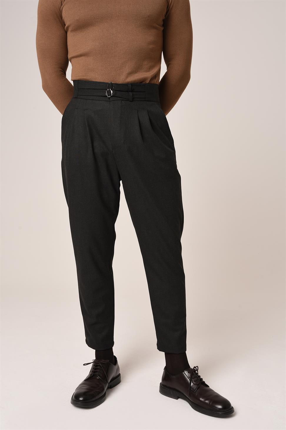 بنطلون قماش مطوي بحزام بإبزيم عالي الخصر