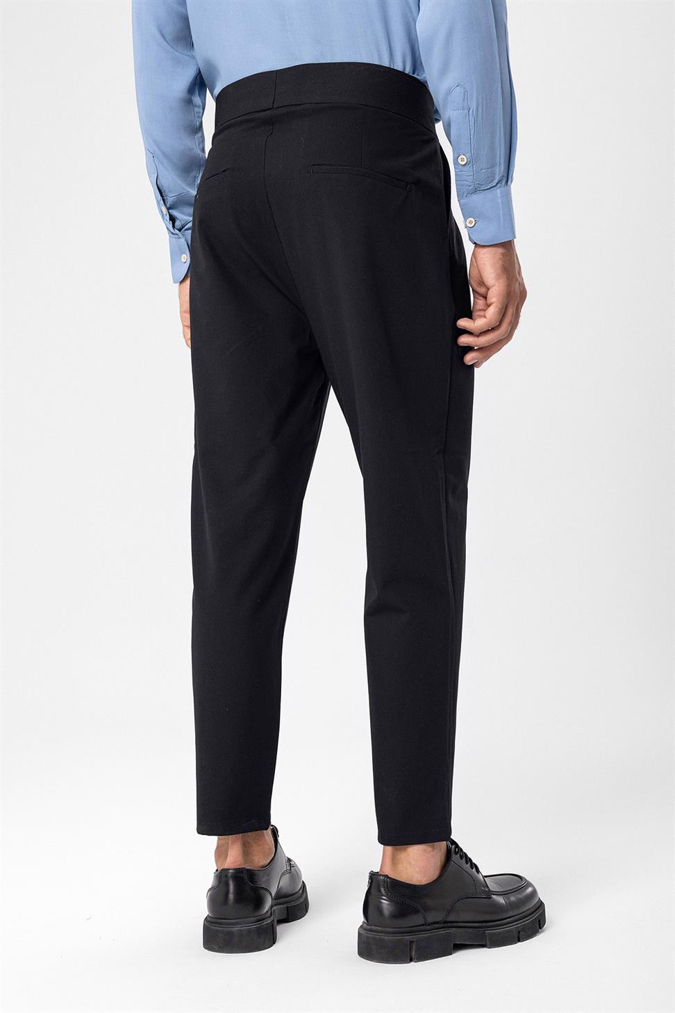 بنطلون قماش مطوي بحزام بإبزيم عالي الخصر