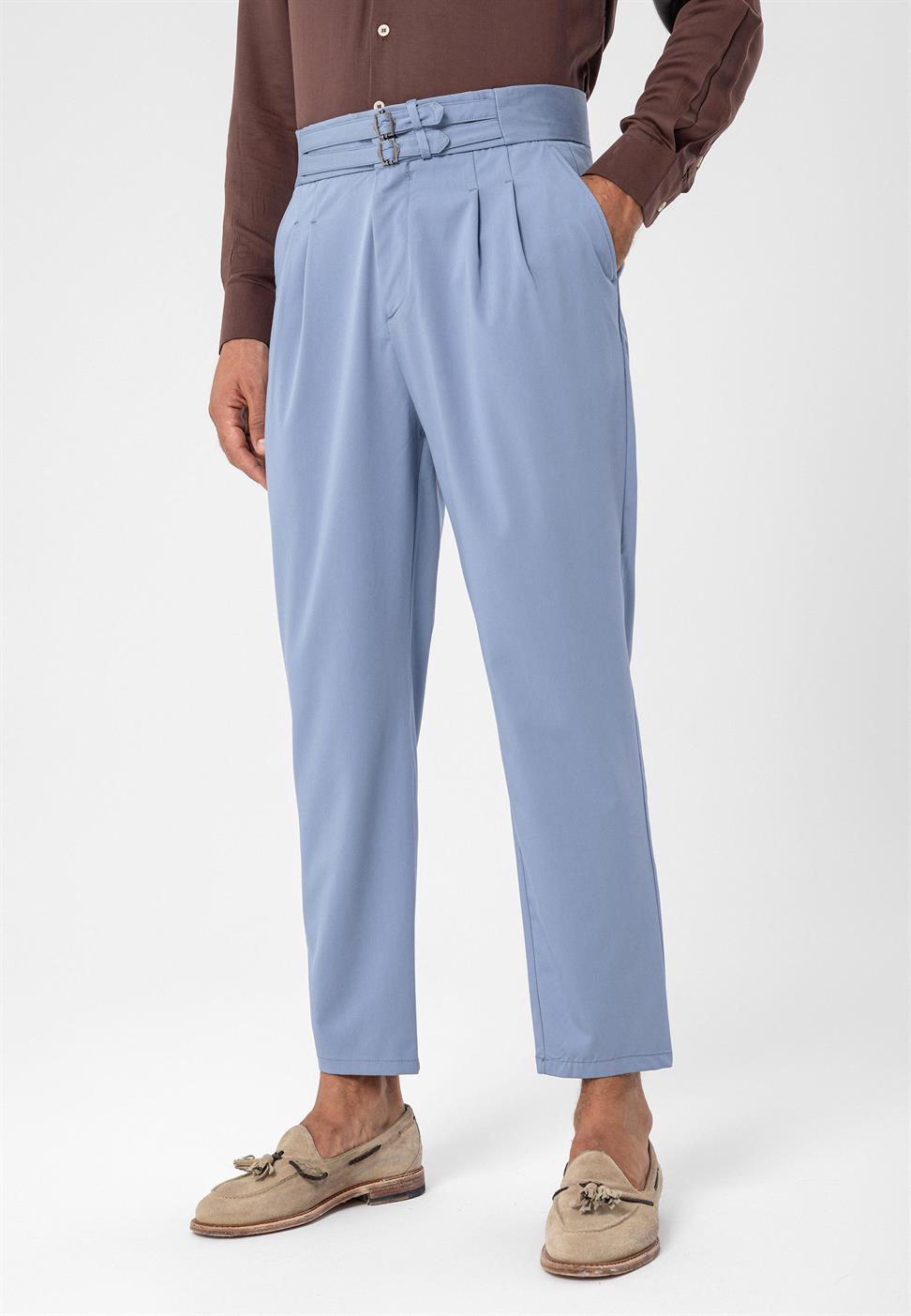 بنطلون قماش مطوي بحزام بإبزيم عالي الخصر