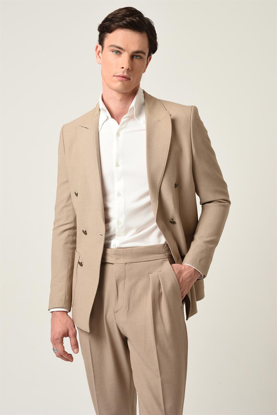 بنطلون قماش مطوي بإبزيم جانبي عالي الخصر