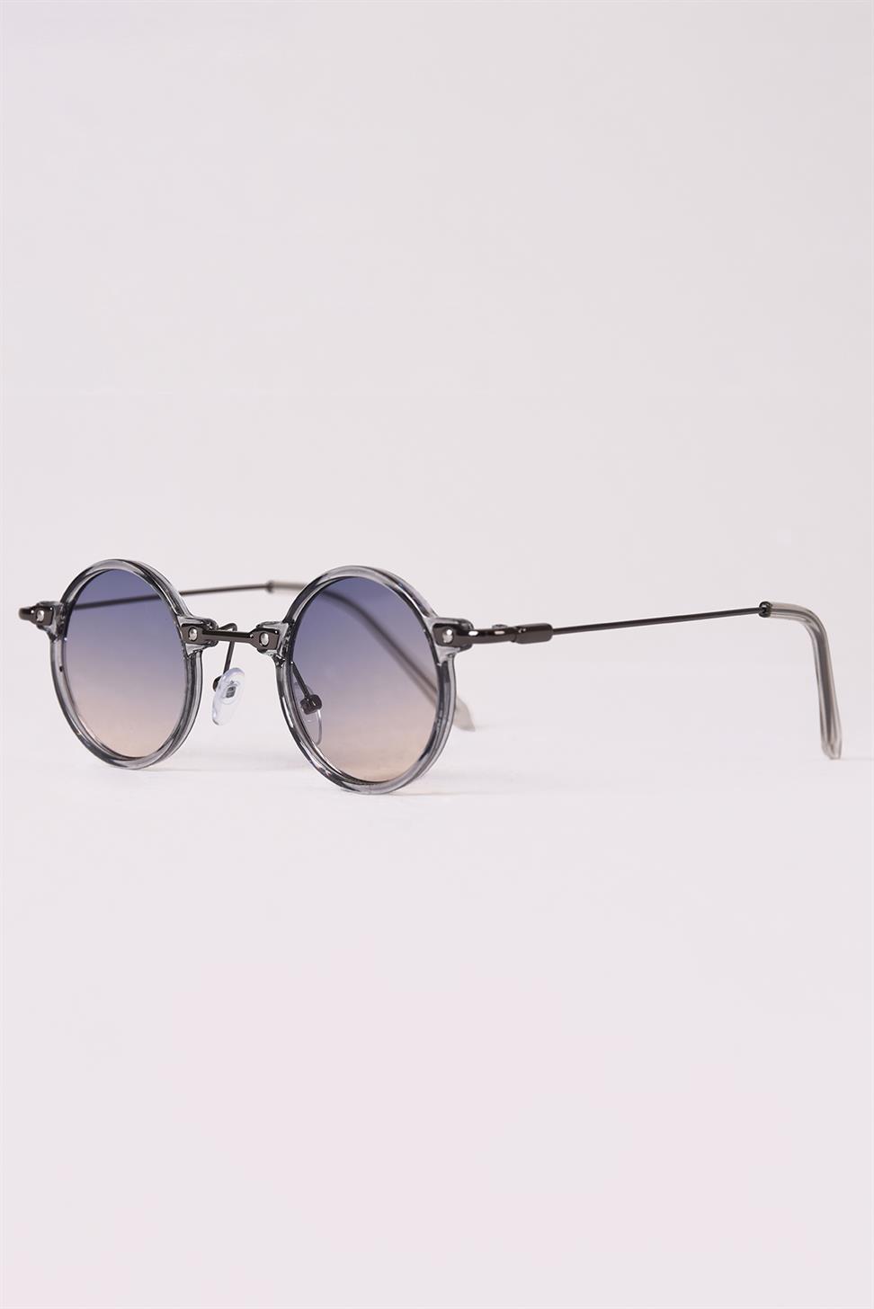 النظارات الشمسية المستديرة