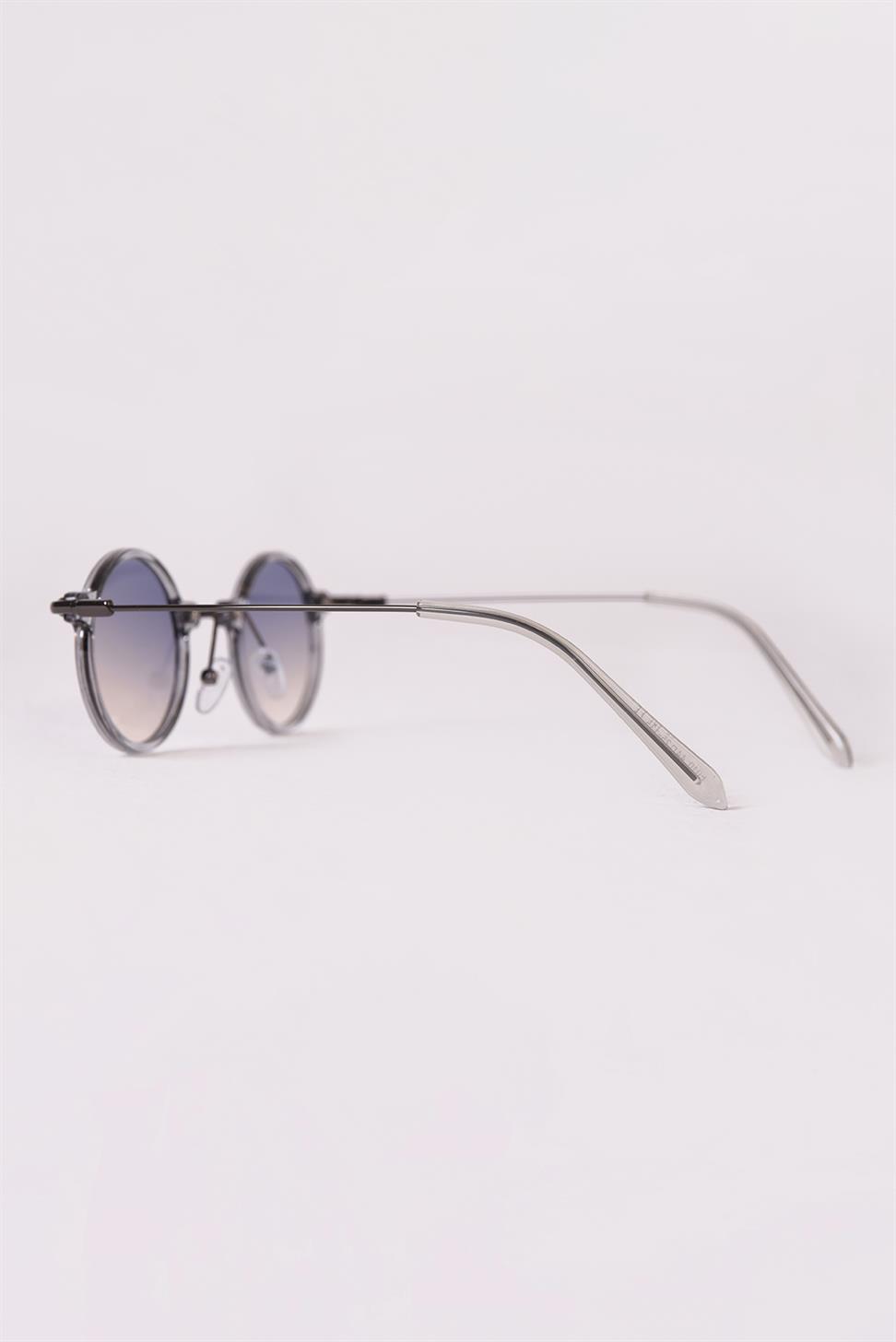 النظارات الشمسية المستديرة