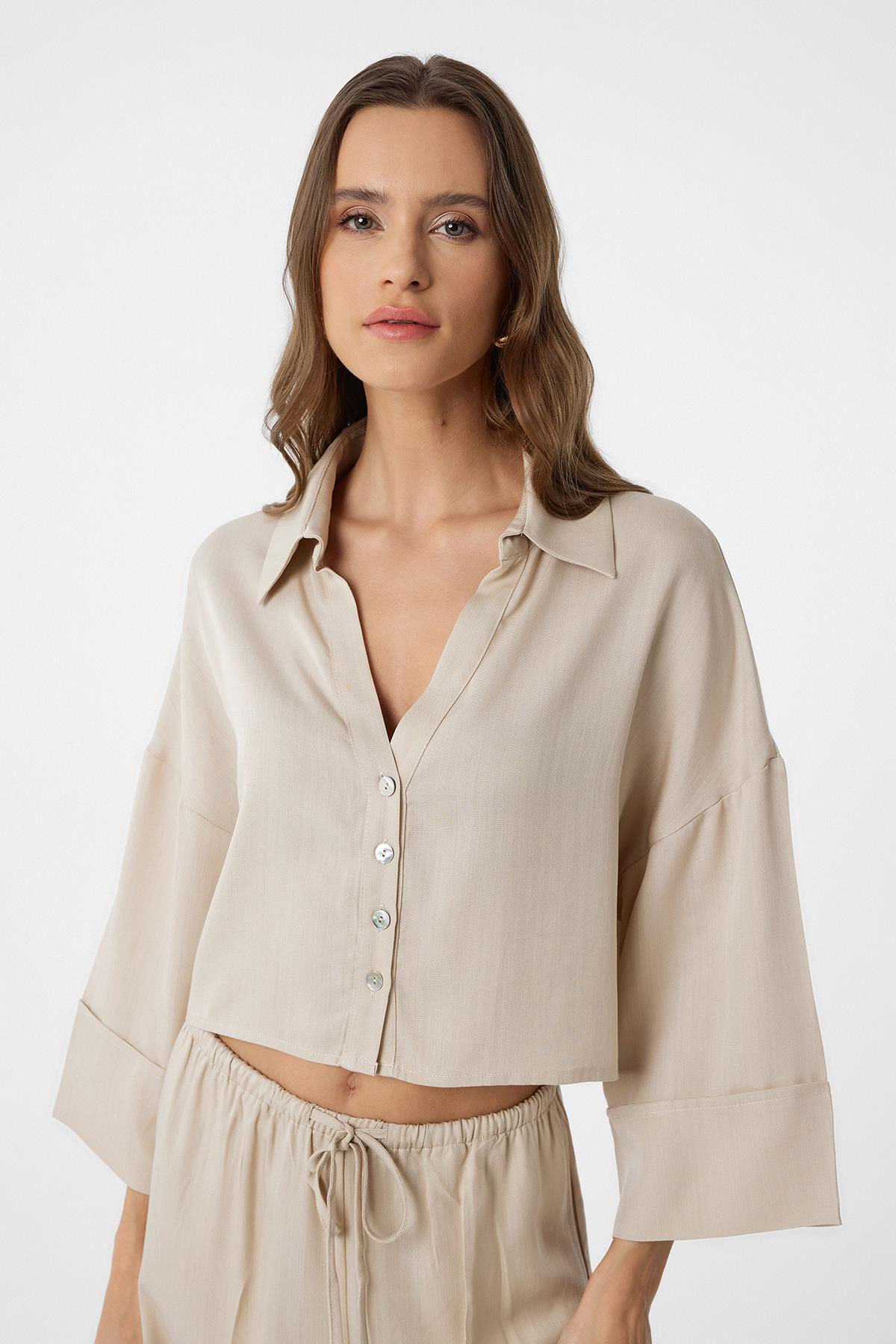 Antioch Bej Crop Kadın Gömlek