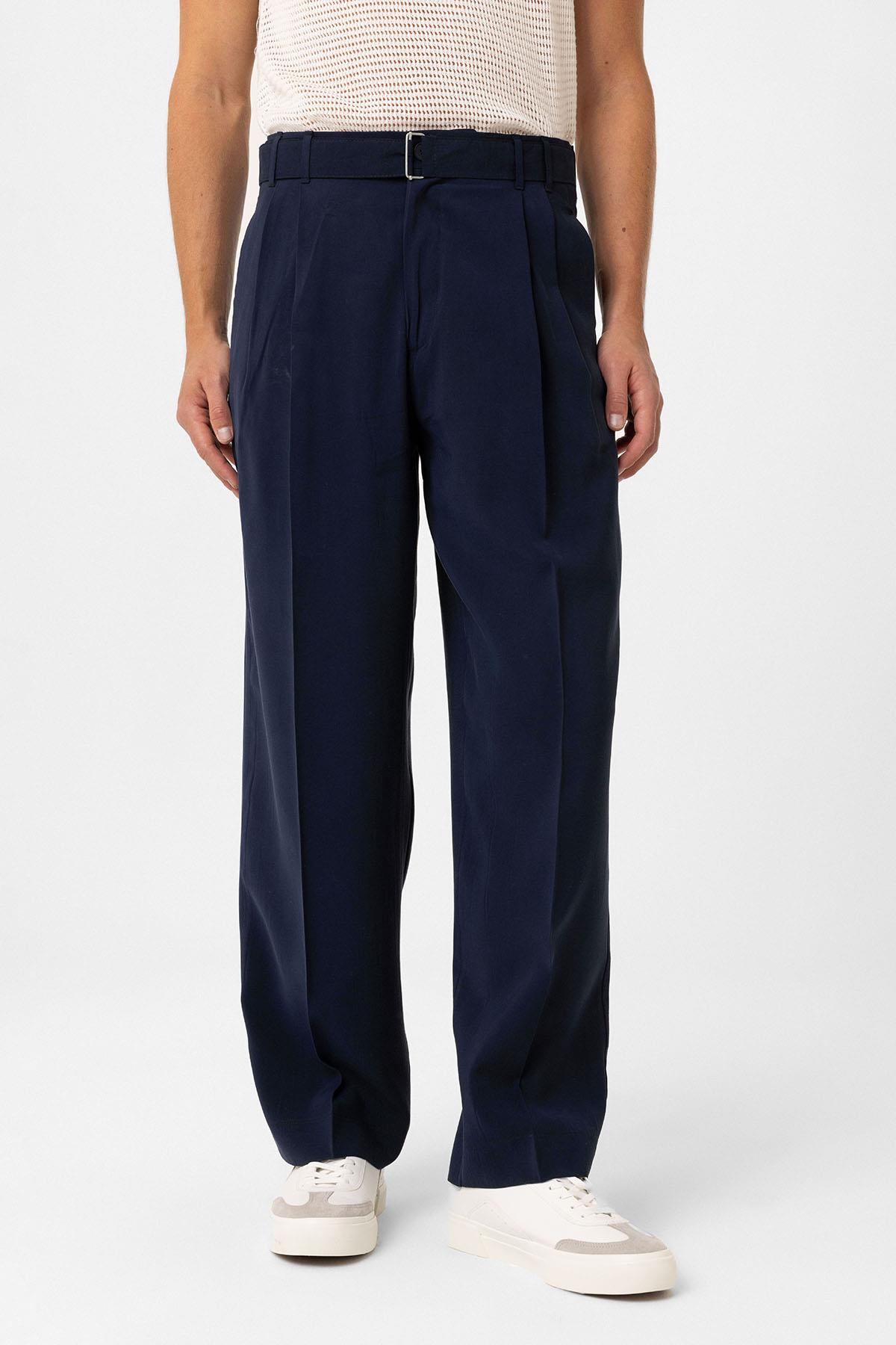 Antioch Lacivert Modal Kumaş Relax Fit Kemerli Erkek Pantolon