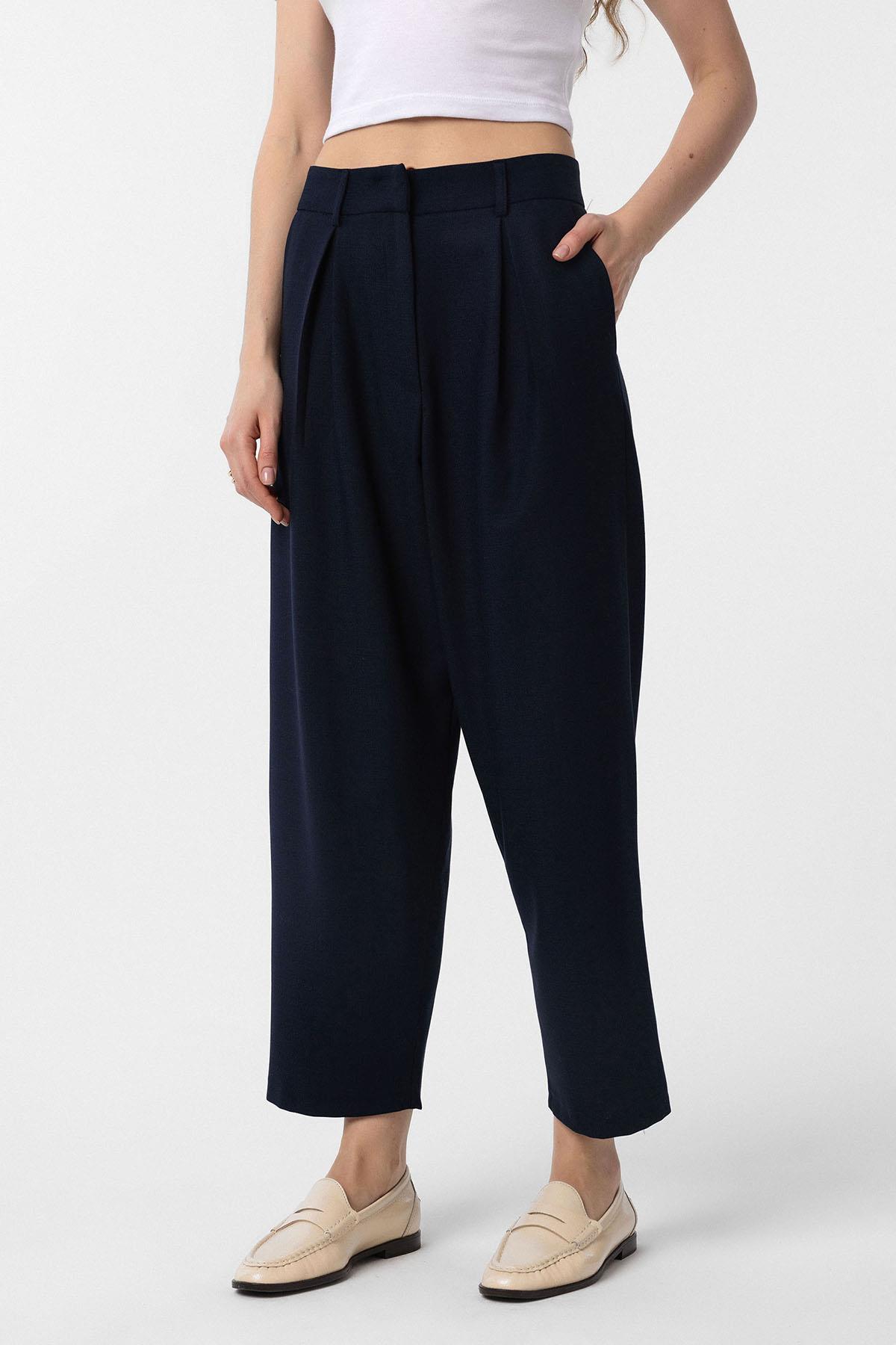 Antioch Lacivert Pilili Soft Bilek Boyu Kadın Pantolon