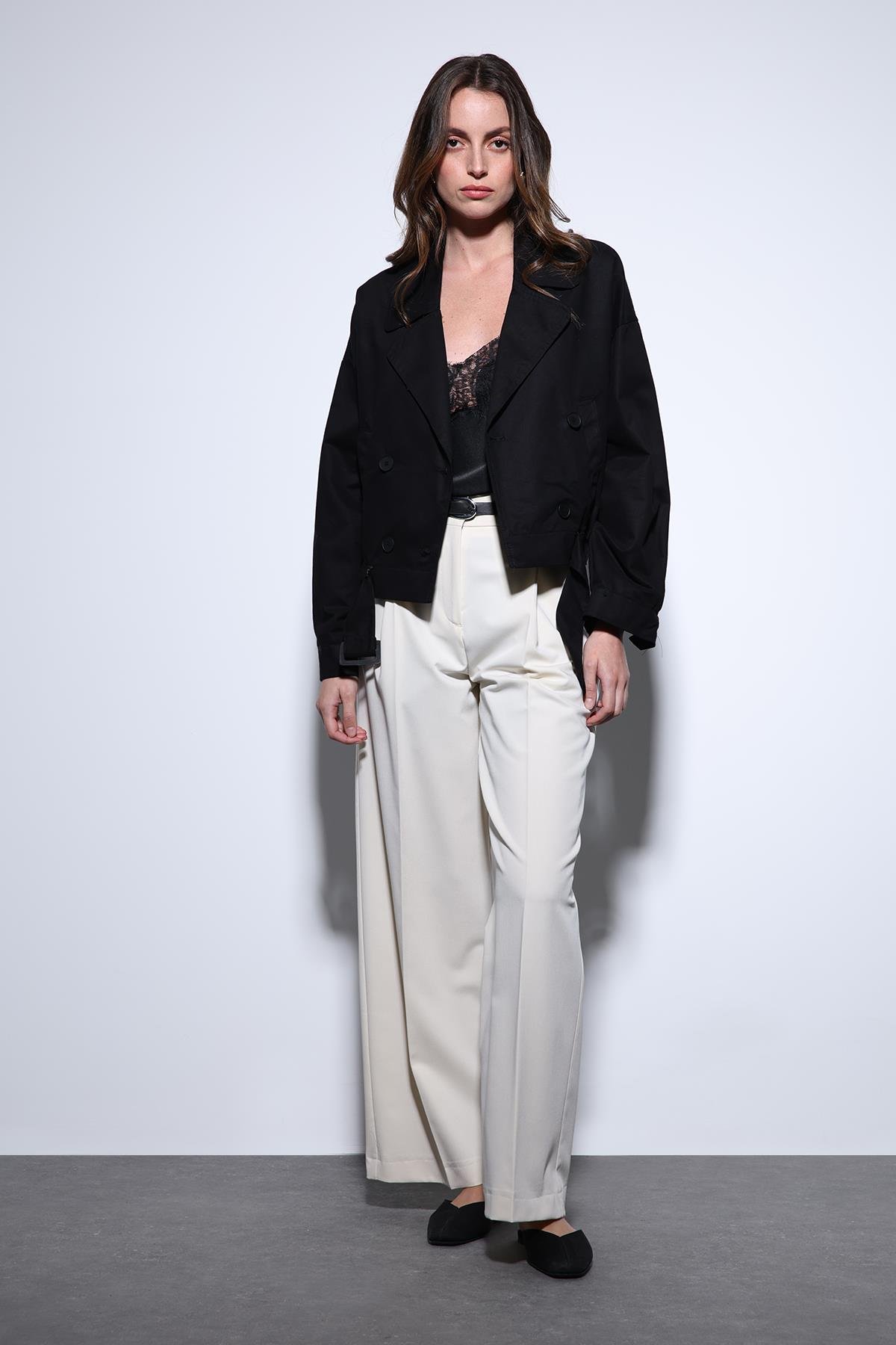 Antioch Siyah Kruvaze Kısa Kadın Trençkot