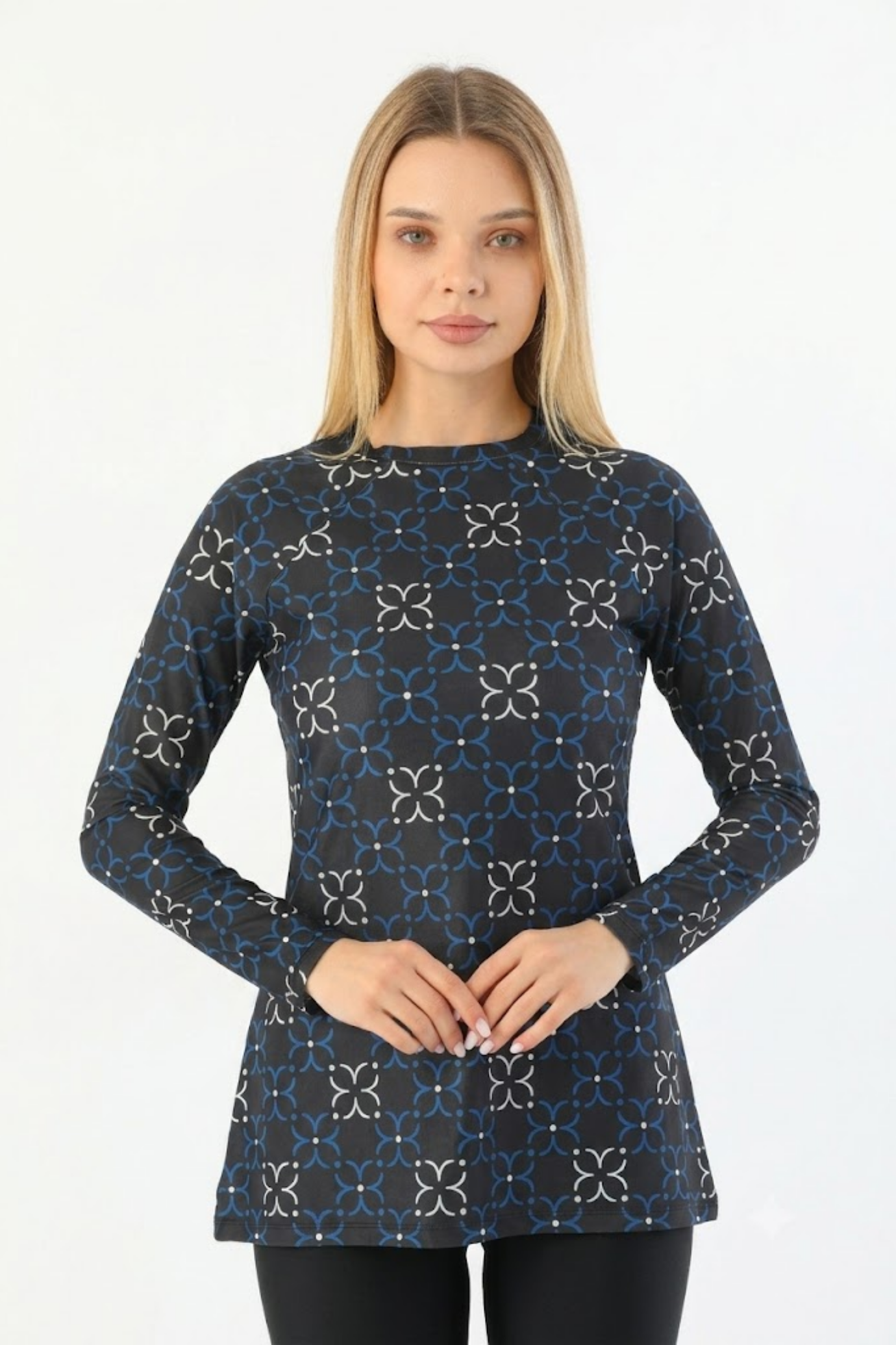 Uzun Kollu Geometrik Desenli Siyah Deniz T-shirt