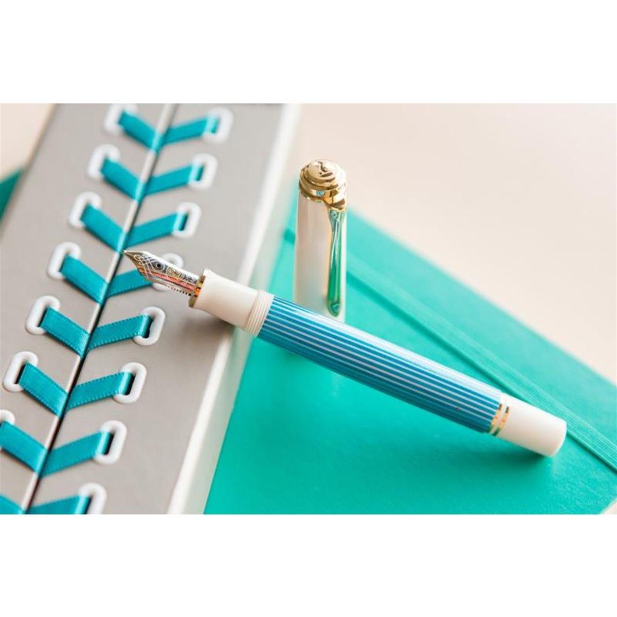 筆記具 Pelikan Souveran M600 Turquoise-white News: M600 Turquoise-White - The Pelikan's Perch The