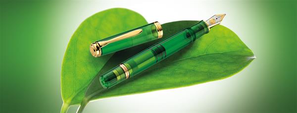 Pelikan M800 Demonstrator Green Fountain Pen