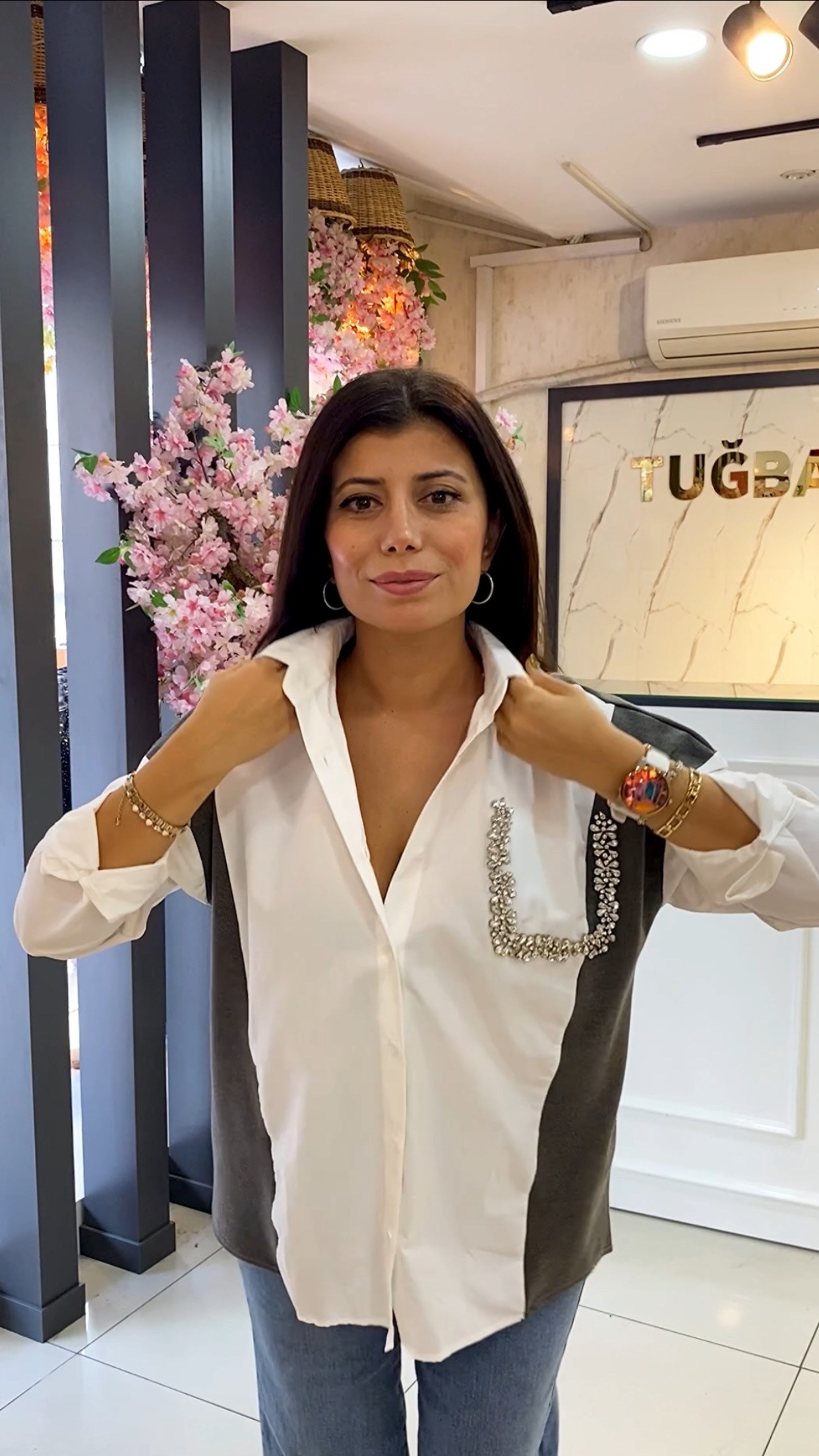Beyaz Taş Detay Marka Model Gömlek - GRİ