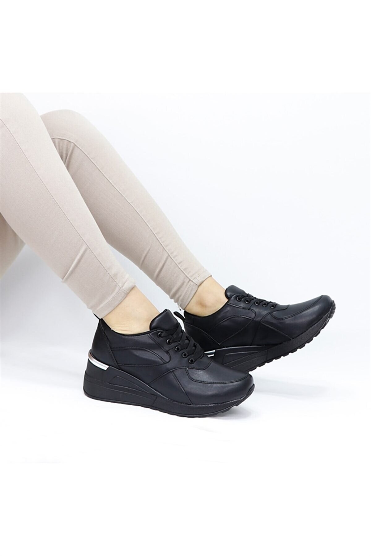 Kadın Siyah Dolgu Topuklu Spor Ayakkabı - Tuğbali