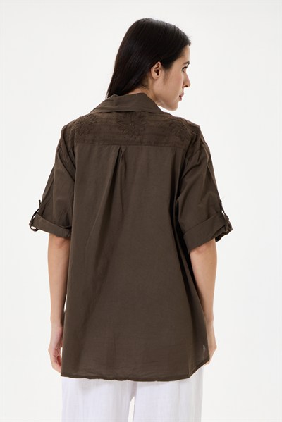 Kadın İtalyan Çiçek Nakışlı Fistolu Oversize Poplin Gömlek 40 - 46 Beden