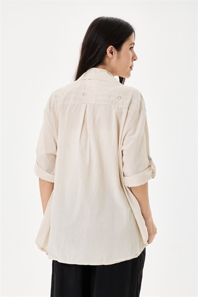 Kadın İtalyan Çiçek Nakışlı Fistolu Oversize Poplin Gömlek 40 - 46 Beden
