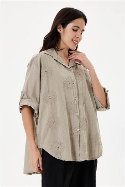 Kadın İtalyan Çiçek Nakışlı Fistolu Oversize Poplin Gömlek 40 - 46 Beden