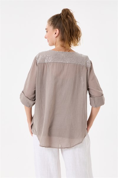 İtalyan Çiçek Nakışlı Dantelli Sırtı Payetli Astarlı Oversize Bluz 40 - 44 Beden