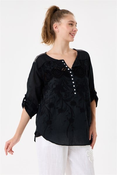 İtalyan Çiçek Nakışlı Dantelli Sırtı Payetli Astarlı Oversize Bluz 40 - 44 Beden