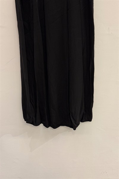 Siyah İtalyan Beli Lastikli Çift Yan Cepli Kemerli Pileli Tencel Etek 38 - 44 Beden
