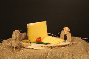 2 Yıllık Kars Eski Kaşar Peyniri
