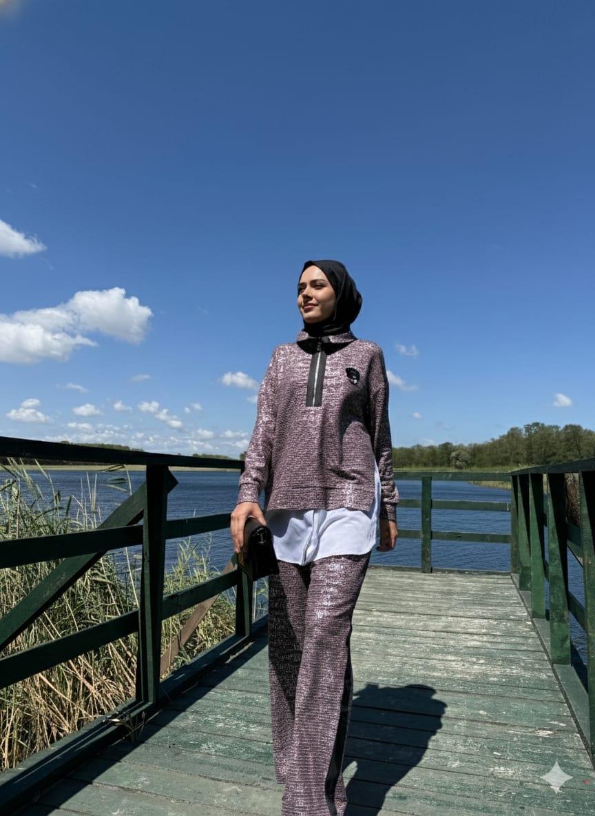 TAŞ AKSESUARLI TRİKO TAKIM